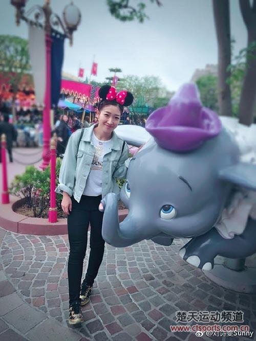 夺2017世乒赛直通卡开心 刘诗雯畅游迪士尼称圆梦