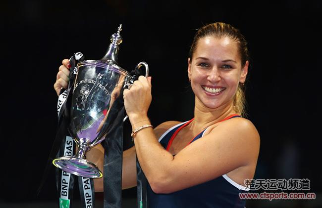 2016年WTA年终总决赛决赛比赛视频:科贝尔vs齐布尔科娃