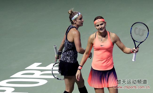 2016年WTA年终总决赛女双半决赛比赛视频：加西亚/梅拉德诺维奇VS马泰克/萨法洛娃
