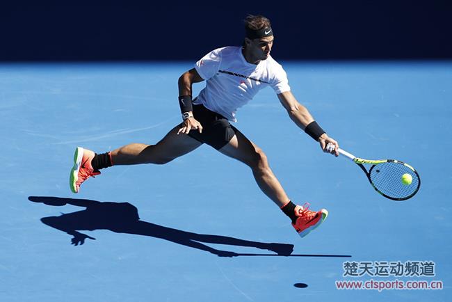 2017澳网公开赛男单第三轮比赛视频：纳达尔vs兹维列夫
