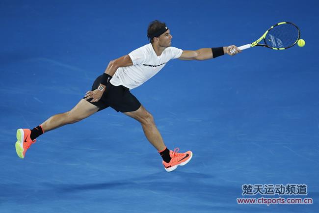 2017澳网公开赛男单1/8决赛比赛视频：纳达尔vs孟菲尔斯
