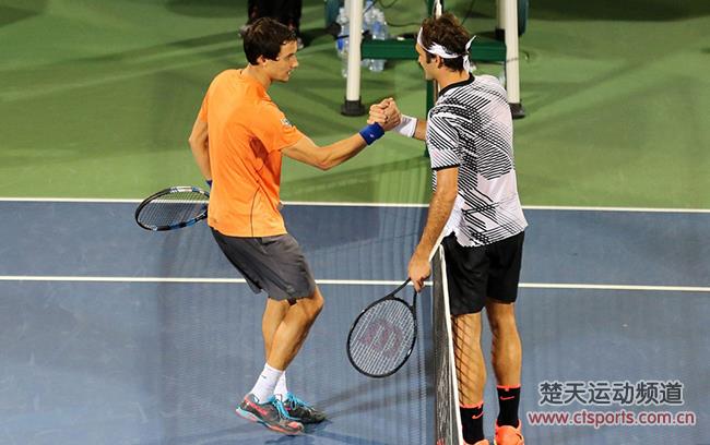 2017迪拜公开赛男单第二轮比赛视频：费德勒vs多斯科伊
